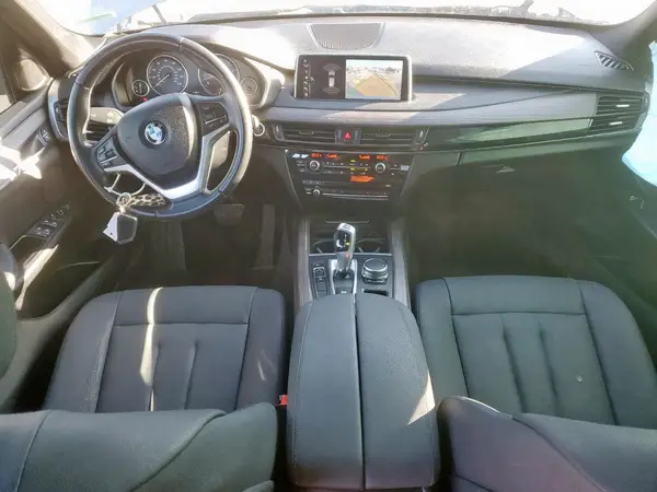 5UXKR2C39H0X05826 2017 BMW X5 - Image 8