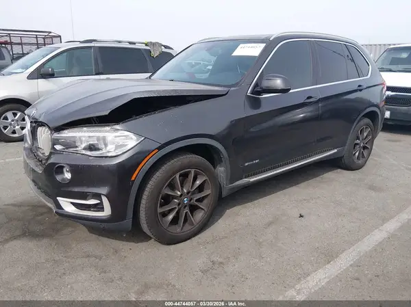 5UXKR2C3XH0U22481 2017 BMW X5 - Image 2
