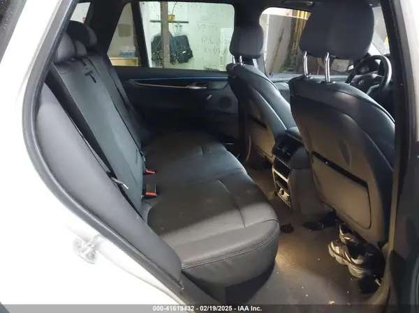 5UXKR2C3XH0U23520 2017 BMW X5 - Image 8
