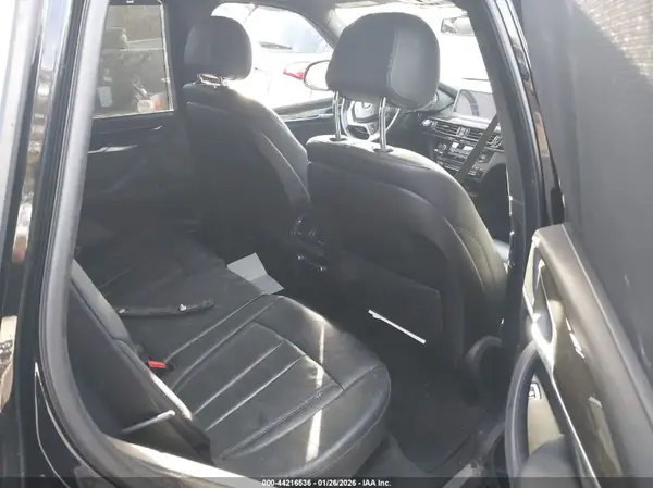 5UXKR2C3XH0U24277 2017 BMW X5 - Image 8