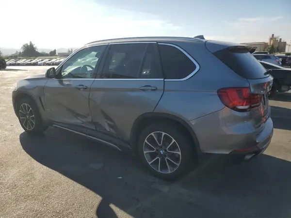 5UXKR2C3XH0U24358 2017 BMW X5 - Image 2