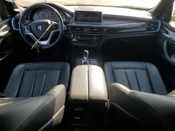 5UXKR2C3XH0U24358 2017 BMW X5 - Image 8