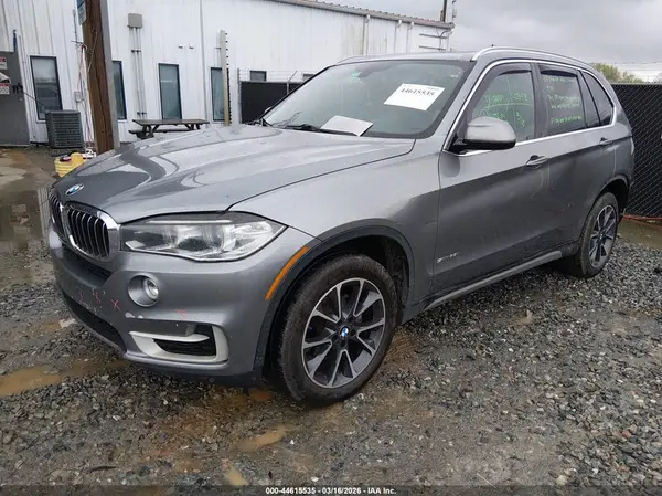 5UXKR2C3XH0W43272 2017 BMW X5 - Image 2