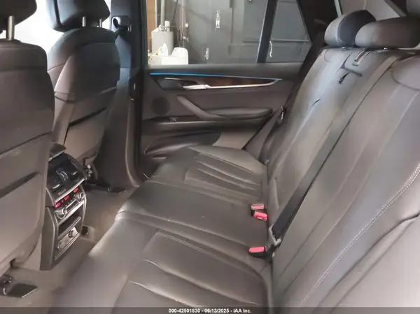 5UXKR2C3XH0X03647 2017 BMW X5 - Image 8