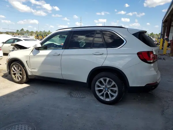 5UXKR2C50G0R69565 2016 BMW X5 - Image 2