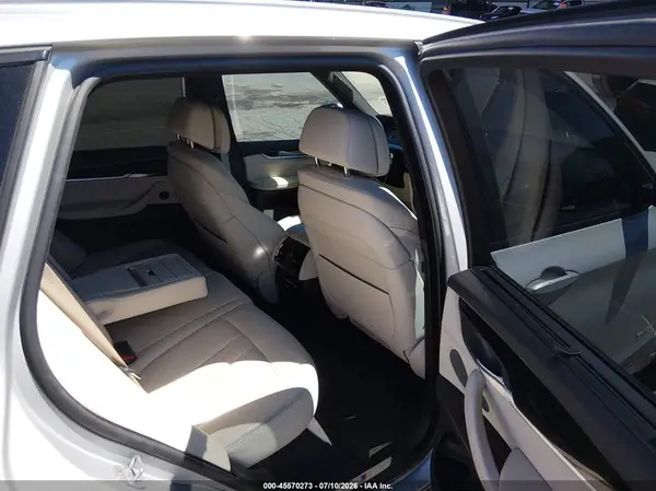 5UXKR2C50G0R70117 2016 BMW X5 - Image 8