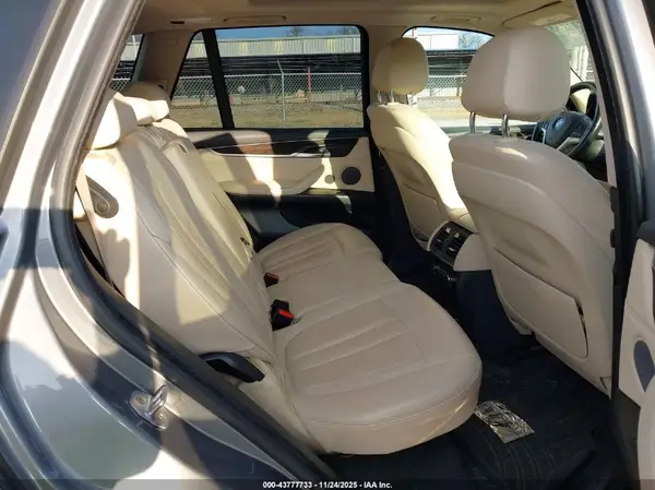 5UXKR2C50G0R72353 2016 BMW X5 - Image 8