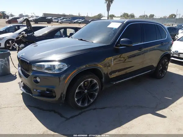 5UXKR2C50G0U17709 2016 BMW X5 - Image 2