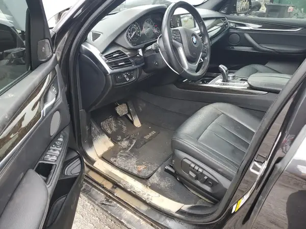 5UXKR2C50J0X10419 2018 BMW X5 - Image 8