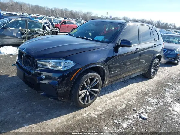 5UXKR2C50J0X10484 2018 BMW X5 - Image 2