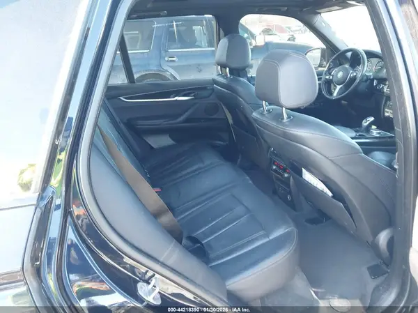 5UXKR2C50J0X10484 2018 BMW X5 - Image 8