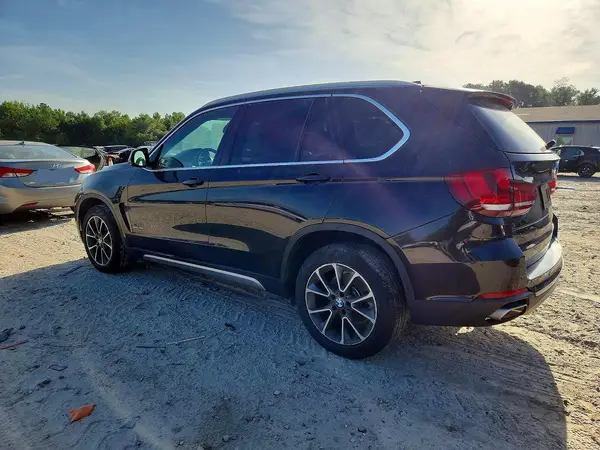 5UXKR2C50J0Z14007 2018 BMW X5 - Image 2