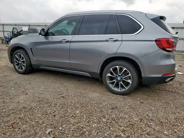 5UXKR2C50J0Z17781 2018 BMW X5 - Image 2
