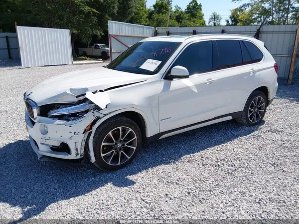 5UXKR2C50J0Z19773 2018 BMW X5 - Image 2