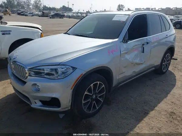 5UXKR2C50J0Z20471 2018 BMW X5 - Image 2
