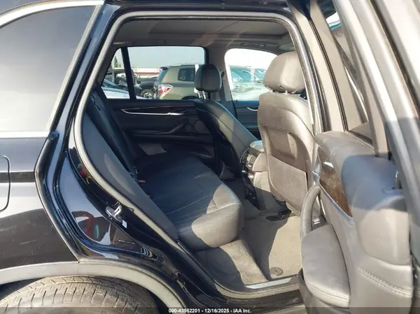 5UXKR2C51G0H42050 2016 BMW X5 - Image 8