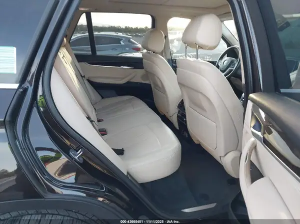5UXKR2C51G0R72216 2016 BMW X5 - Image 8