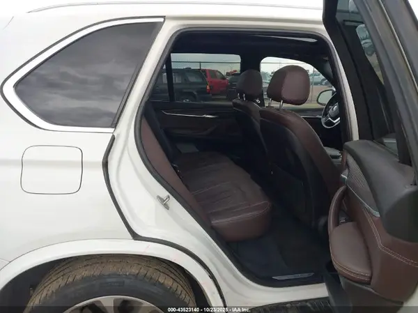 5UXKR2C51H0U20930 2017 BMW X5 - Image 8
