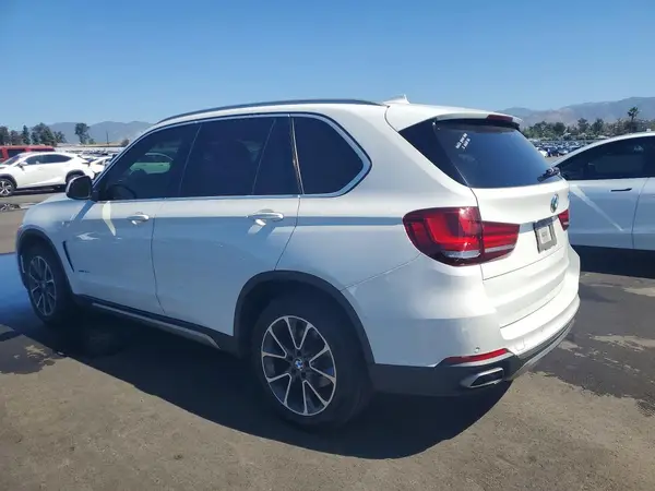 5UXKR2C51J0X07660 2018 BMW X5 - Image 2