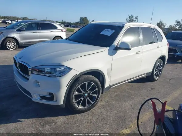 5UXKR2C51J0Z14193 2018 BMW X5 - Image 2