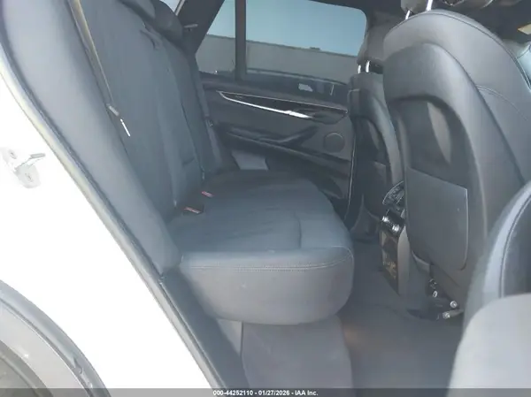 5UXKR2C51J0Z14193 2018 BMW X5 - Image 8