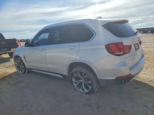 5UXKR2C51J0Z15599 2018 BMW X5 - Image 2
