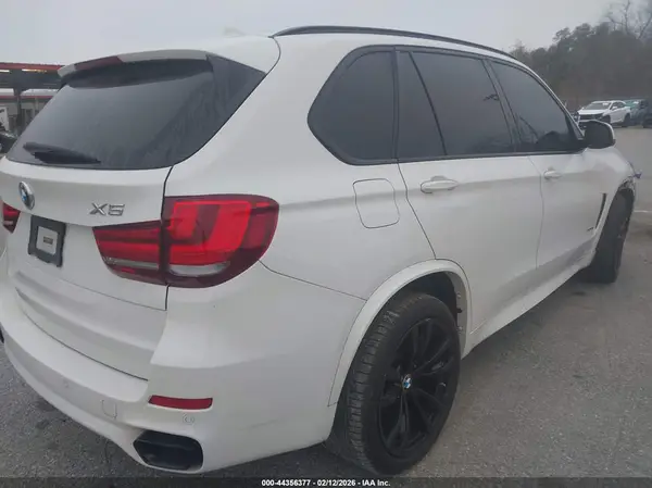 5UXKR2C51J0Z16557 2018 BMW X5 - Image 8