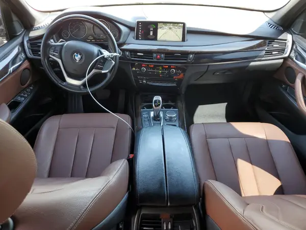 5UXKR2C51J0Z18664 2018 BMW X5 - Image 8