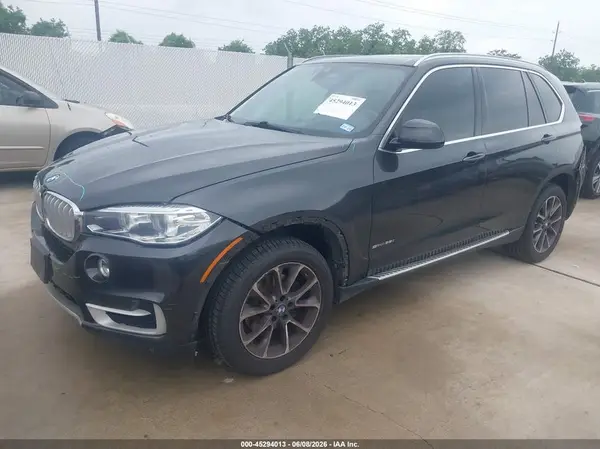 5UXKR2C51J0Z19880 2018 BMW X5 - Image 2