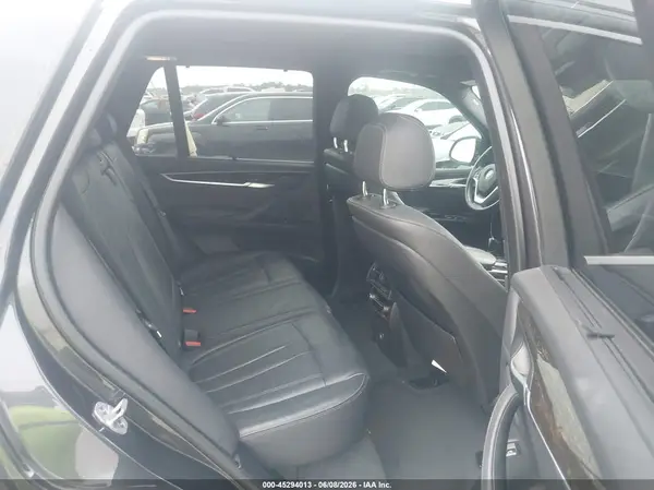 5UXKR2C51J0Z19880 2018 BMW X5 - Image 8