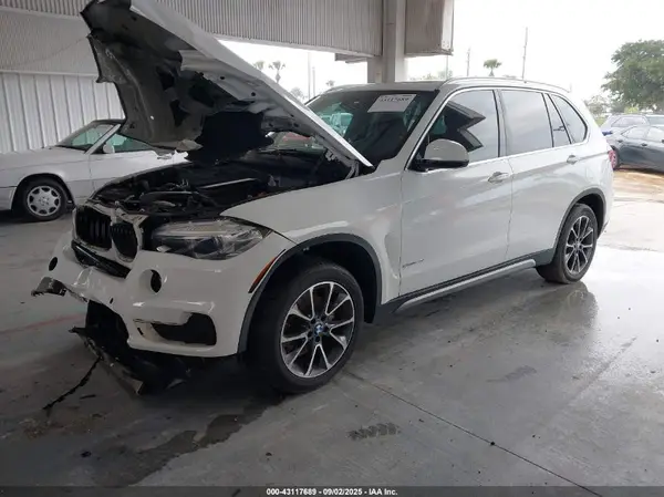 5UXKR2C51J0Z19961 2018 BMW X5 - Image 2