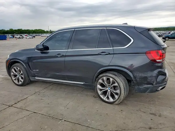 5UXKR2C51J0Z20379 2018 BMW X5 - Image 2