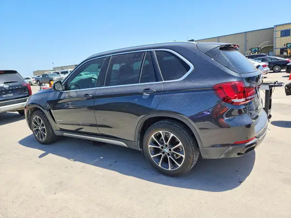 5UXKR2C51J0Z22102 2018 BMW X5 - Image 2