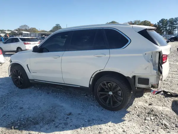 5UXKR2C51J0Z22228 2018 BMW X5 - Image 2