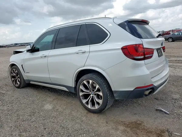5UXKR2C52G0R71995 2016 BMW X5 - Image 2