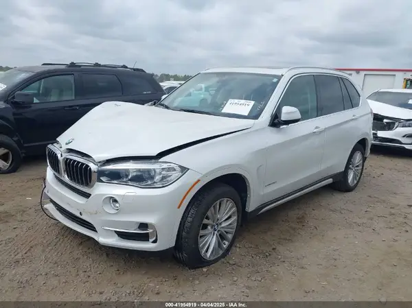 5UXKR2C52G0U17114 2016 BMW X5 - Image 2