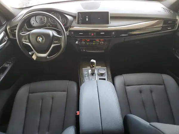 5UXKR2C52H0U19396 2017 BMW X5 - Image 8