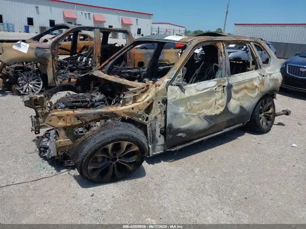 5UXKR2C52J0X08607 2018 BMW X5 - Image 2