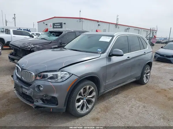 5UXKR2C52J0Z15840 2018 BMW X5 - Image 2