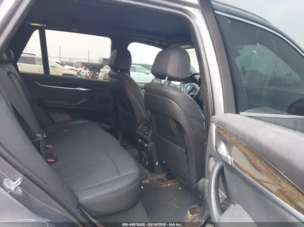 5UXKR2C52J0Z15840 2018 BMW X5 - Image 8