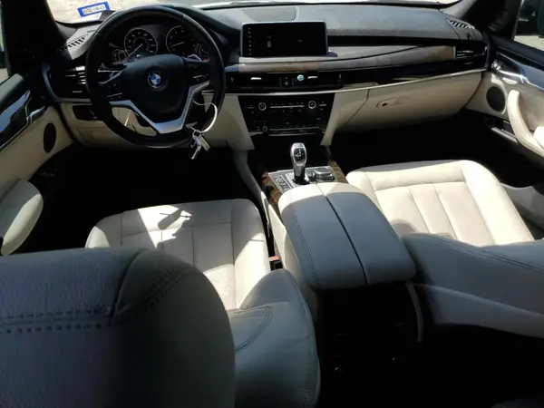 5UXKR2C52J0Z17541 2018 BMW X5 - Image 8