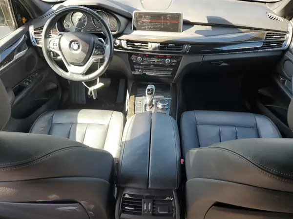 5UXKR2C52JL714132 2018 BMW X5 - Image 8