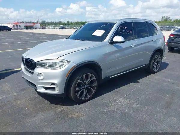 5UXKR2C53G0H41949 2016 BMW X5 - Image 2