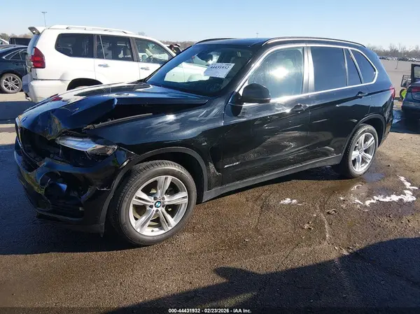 5UXKR2C53G0R68703 2016 BMW X5 - Image 2