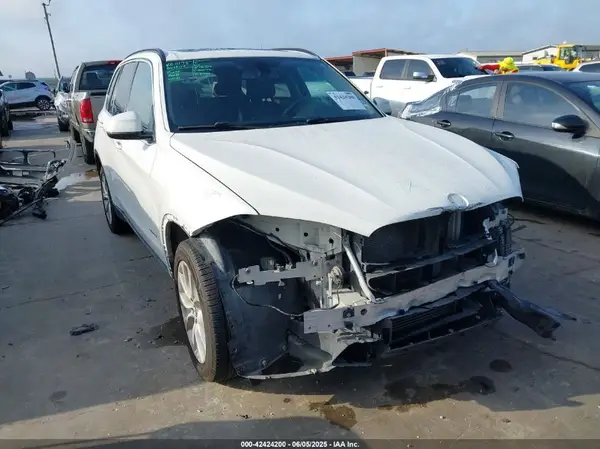 5UXKR2C53G0R71018 2016 BMW X5 - Image 1