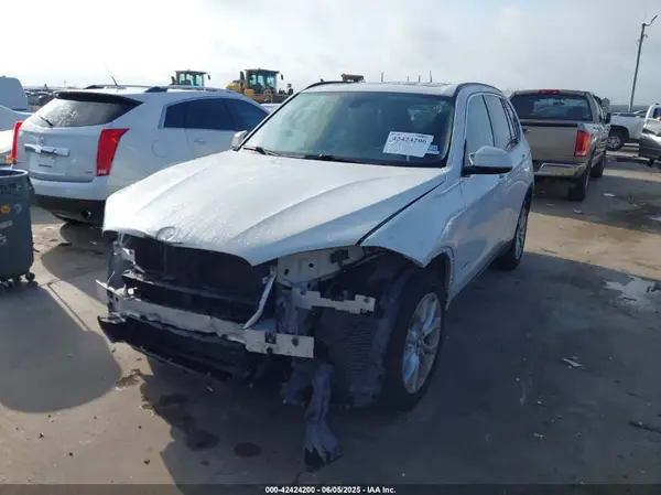 5UXKR2C53G0R71018 2016 BMW X5 - Image 2