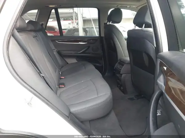 5UXKR2C53G0R72413 2016 BMW X5 - Image 8