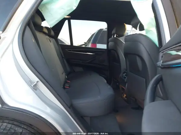 5UXKR2C53H0U18385 2017 BMW X5 - Image 8