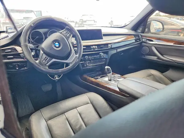 5UXKR2C53H0U19004 2017 BMW X5 - Image 8