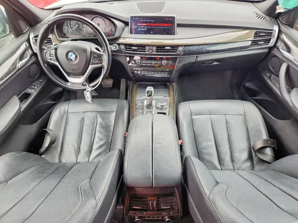 5UXKR2C53J0X07630 2018 BMW X5 - Image 8